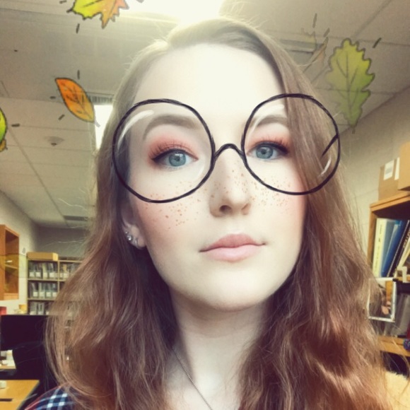 Meet your Posher, Sara - Picture 1 of 1